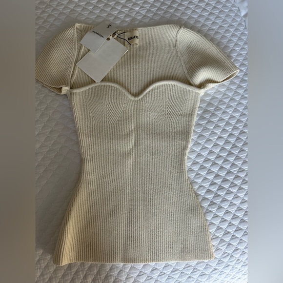 Brand new Khaite Ivory top, Bestseller! - Picture 4 of 5